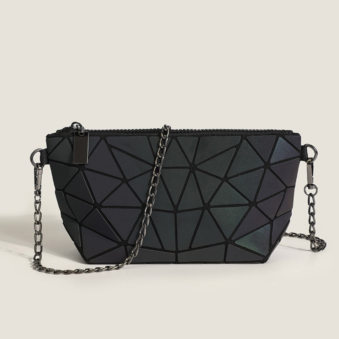 Geometric mini diamond crossbody bag, luminous laser shoulder Crossbody bag, chain bag small, fashionable versatile small purse